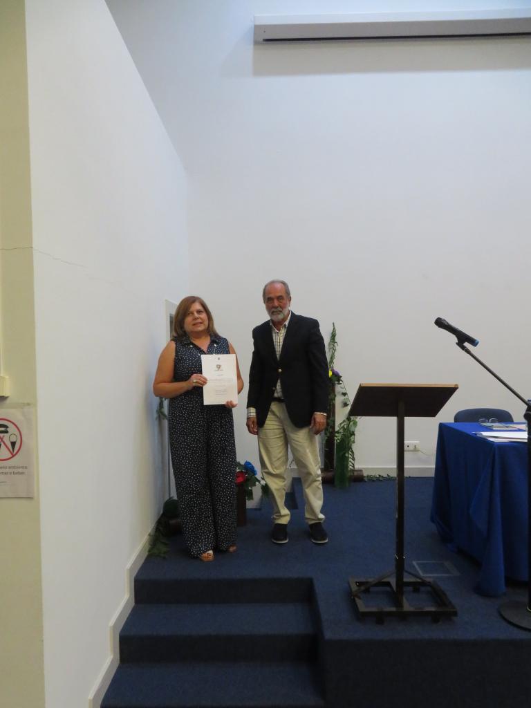 2.º Classificado: Magda Abreu Nunes, ao trabalho intitulado “Transmutando”;